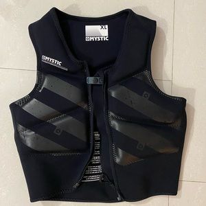 Mystic Impact vest for any water sport $50 or best offer! Used only once !